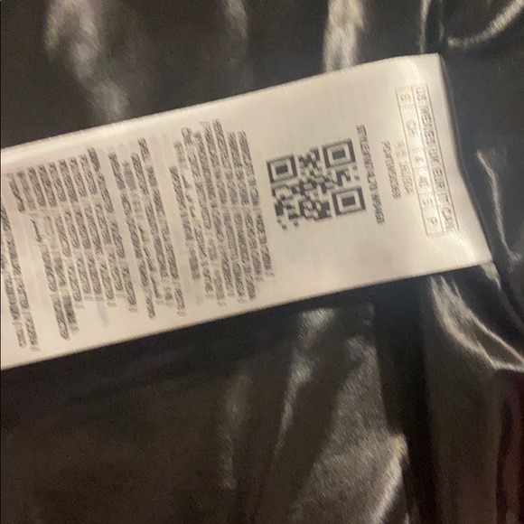 Guess long puffer - Picture 3 of 7